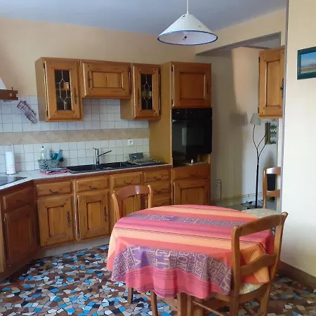 32 Rue Du Huit Mai * Freneuse (Yvelines)